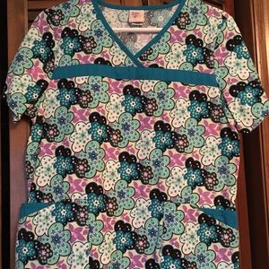 Ladies Scrub Top/Flowers